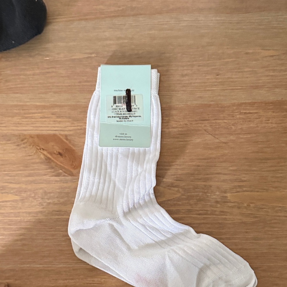 stem White Ribbed Crew Socks with Red Logo - Picture 2 of 3